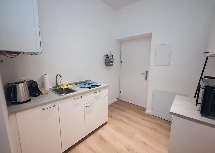 Modern Living Near The U3 And U6 Metro Lines Διαμέρισμα *